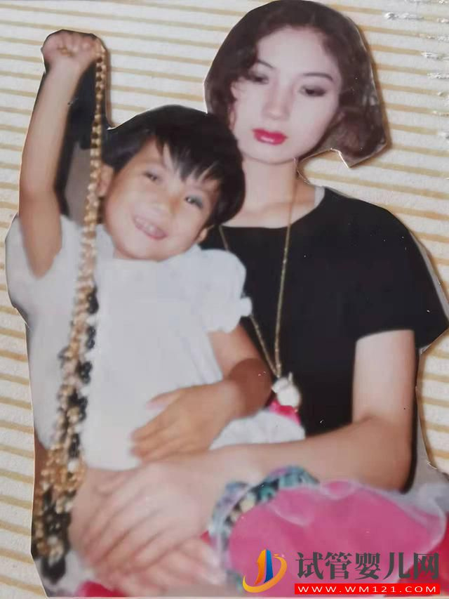 福州霸氣!30歲單身模特試管生混血三胞胎_月花銷10萬(圖1) 福州霸氣!30歲單身模特試管生混血三胞胎_月花銷10萬(圖1)
