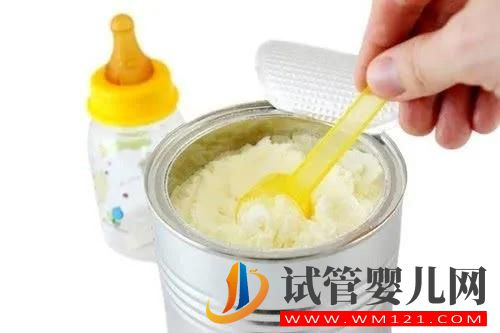 警惕給新生寶寶沖奶粉四大誤區(qū)(圖1)