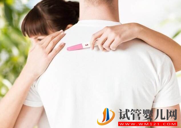 哪些因素會(huì)影響高齡女性試管的成功率?如何提高試管成功率?(圖2) 哪些因素會(huì)影響高齡女性試管的成功率?如何提高試管成功率?(圖2)