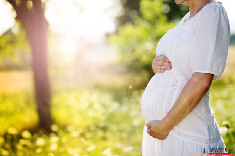 女人吃黑豆黑米好嗎 孕婦喝黑豆水的好處(圖1)