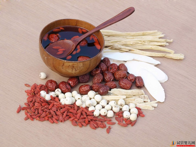 云浮天天喝黑豆豆?jié){有什么好處 孕婦能喝黑豆雞爪湯嗎(圖1)
