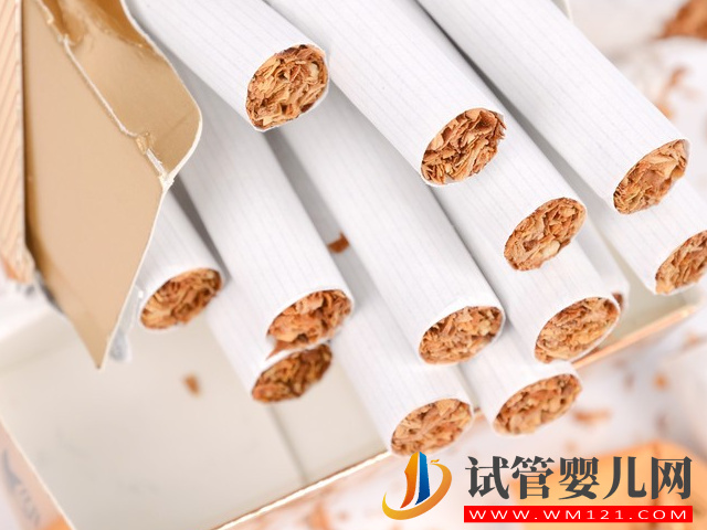 孕婦聞二手煙的危害超乎想象，請(qǐng)“煙鬼”爸爸別再我行我素(圖1)