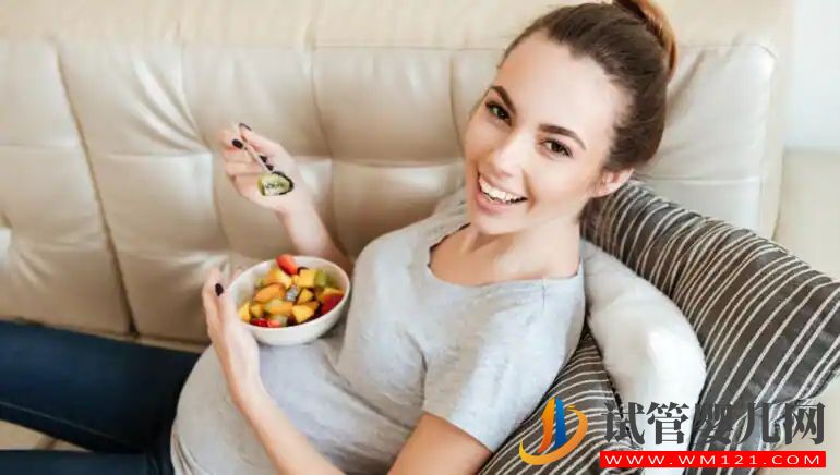 懷孕“吃兩個人的飯”明智與否？專家打破常見的懷孕神話(圖1)