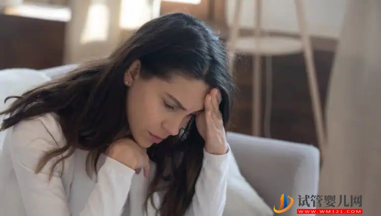 睪丸激素不僅僅是一種“男性荷爾蒙”：低水平也會影響女性！(圖1)