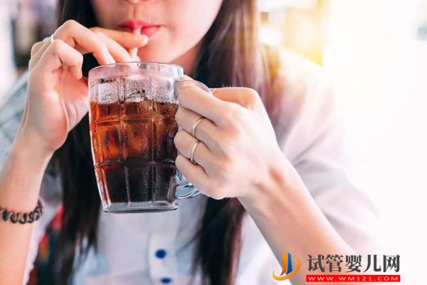 懷孕期間喝蘇打水有害嗎？(圖2)