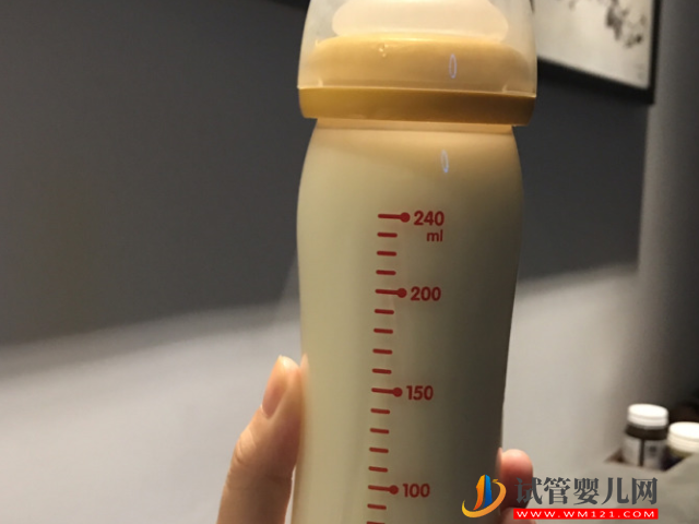 母乳和奶粉最大的區別有4點，哪個營養更高看了就知道(圖3)