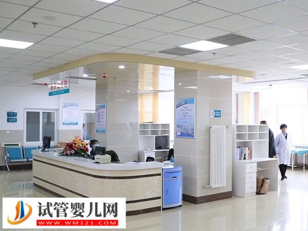 運城中心醫院生殖科朱愛珍和薛冰哪個好？附醫生簡介(圖1)